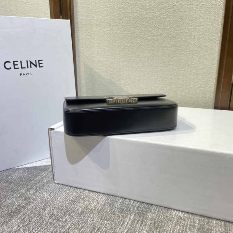 Ce1i*e triomphe bags